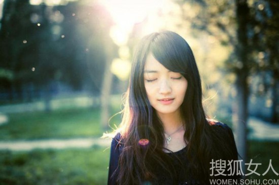 北二外校花生活照曝光 暖心女孩儿被赞清纯