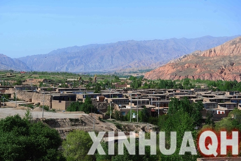 青海黄南自治州同仁县人口_青海同仁县风景图(3)