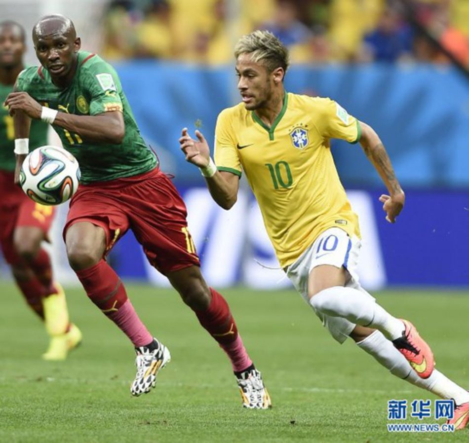 内马尔两球巴西胜喀麦隆夺小组头名 淘汰赛对