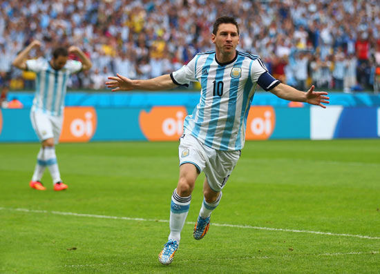 世界杯:拜仁边锋戴帽 瑞士3-0晋级将战阿根廷