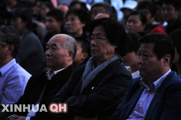 中央电视台《星光大道》走进青海来选民星