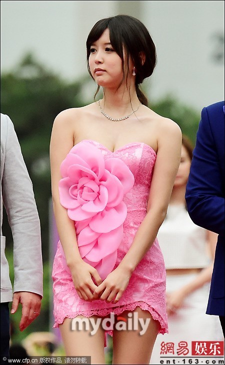 众<em>韩国女星电影</em>节红毯秀
