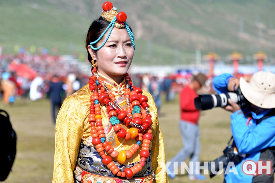 艺术节上的<em>康巴美女</em>