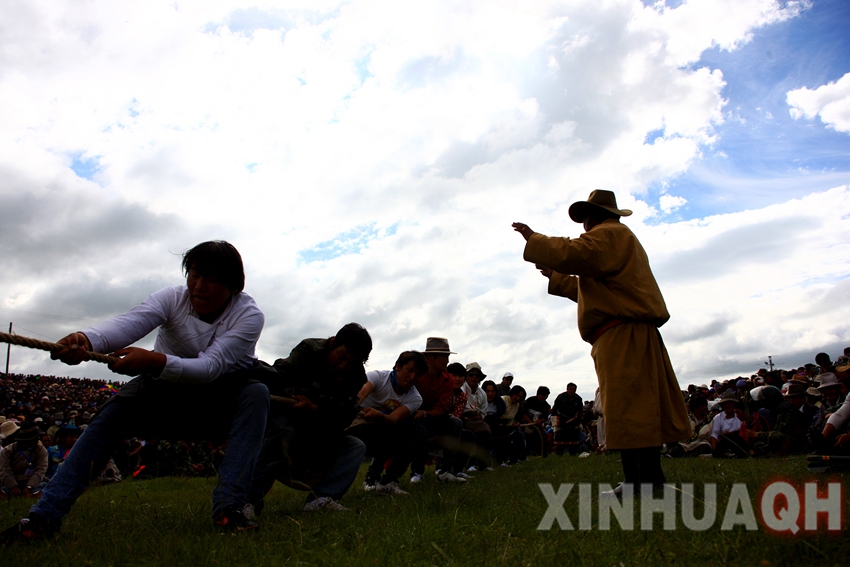 青海河南蒙古族自治县举行那达慕盛会