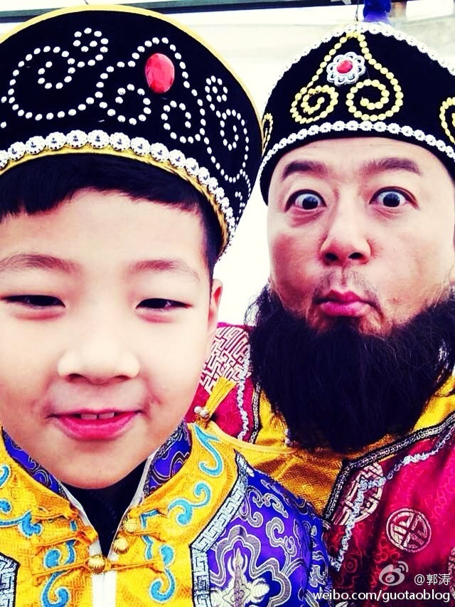 古风装扮自称像火风 天天石头成 <em>草原小姐妹</em>