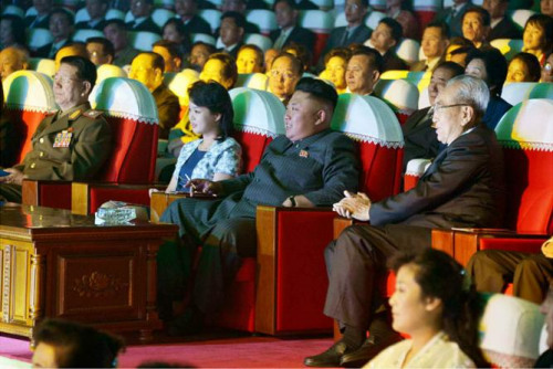 朝鲜牡丹峰乐团办<em>音乐</em>会 金正恩携李雪主观赏