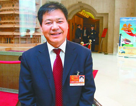 蓝翔副校长率师生赴河南斗殴传是为离婚争产 