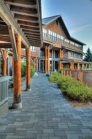 秋季赏落叶 拥有最佳视角的旅馆