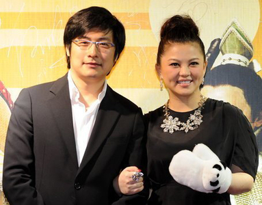 网曝李湘王岳伦离婚因李<em>湘妹</em>介入网友称打死不