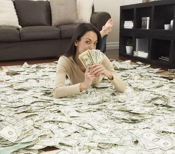 女子花钱上瘾欠债骗朋友担保 终因拜金虚荣惹