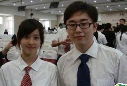 <em>奶茶妹妹</em>前男友梁植遭高晓松狂批:愧对学校<em>胸</em>