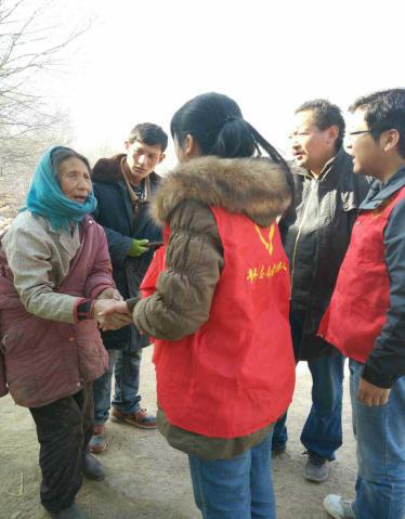 贴心保姆,敬老助老 --敬老助老系列活动慰问孤