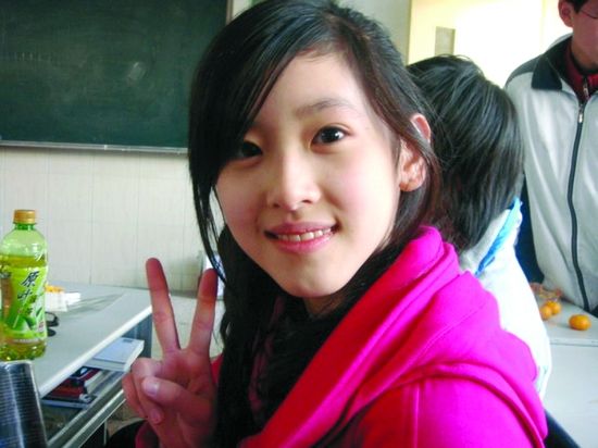 奶茶<em>妹妹</em>跳《小苹果》<em>广场舞</em> 网友:美哭了