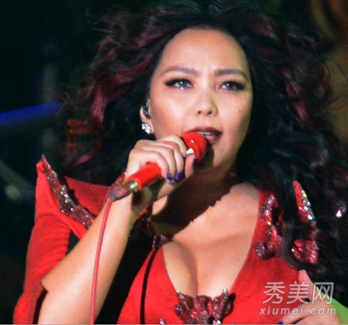 大S产后首秀饼脸圆润 揭女星脸肿发胖残相