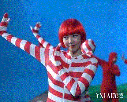 小苹果新年打脸歌被赞神曲 民歌<em>妹纸</em>走红