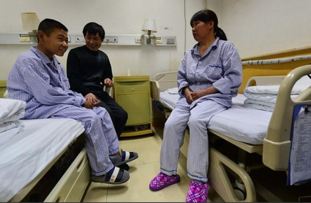 姐弟同患尿毒症 父母分别割肾救子女