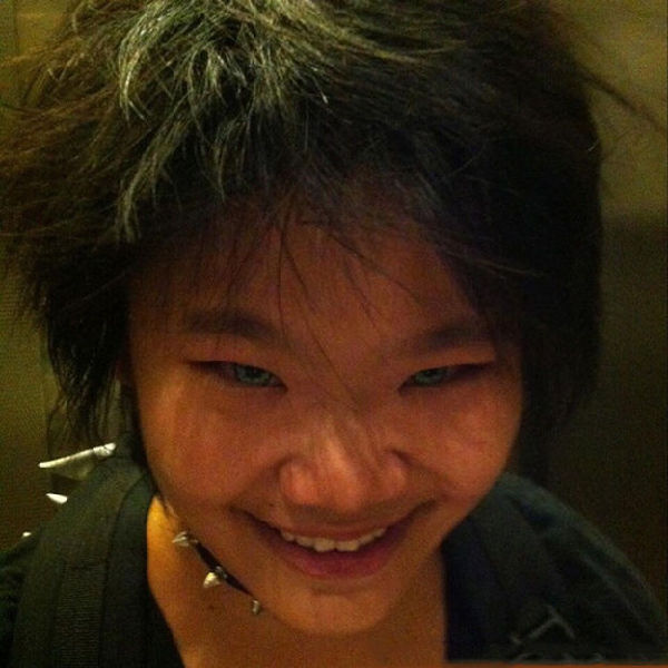 毕福剑19岁女儿近照曝光 小眼睛和老爸有的一