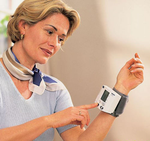 血压与季节也有关系 应适时调整