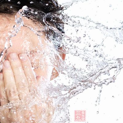 美容护肤小窍门 7个毁容护肤偏方