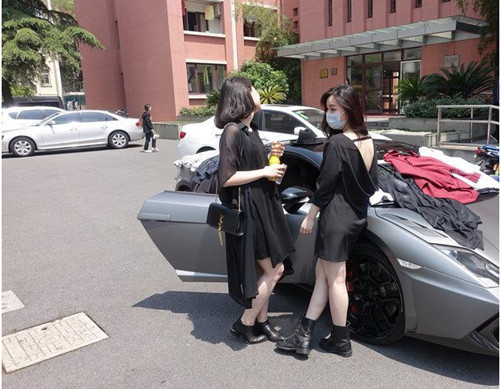 上海18年开专车赚钱吗【相关词_ 上海开滴滴专