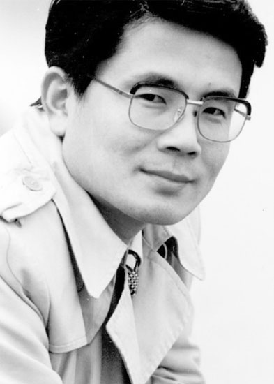 代著名诗人汪国真今天凌晨去世 现代励志诗第