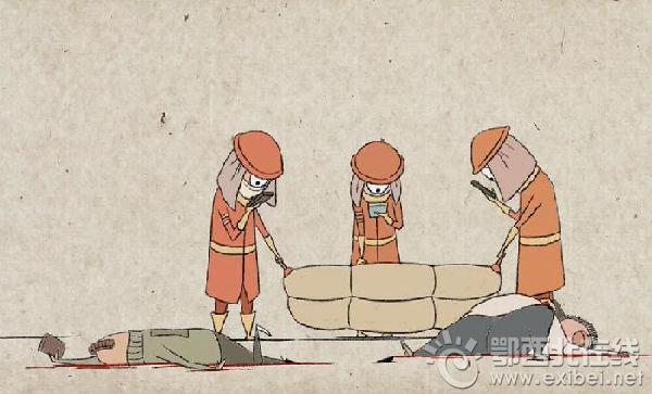 低头族要注意!女子戴耳机过铁轨被火车撞倒拖