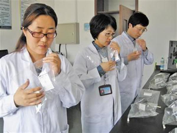 澳大利亚剔骨工年薪24万秒杀白领 盘点那些奇