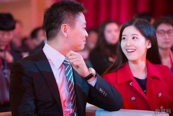 刘强东排名_刘强东章泽天(2)