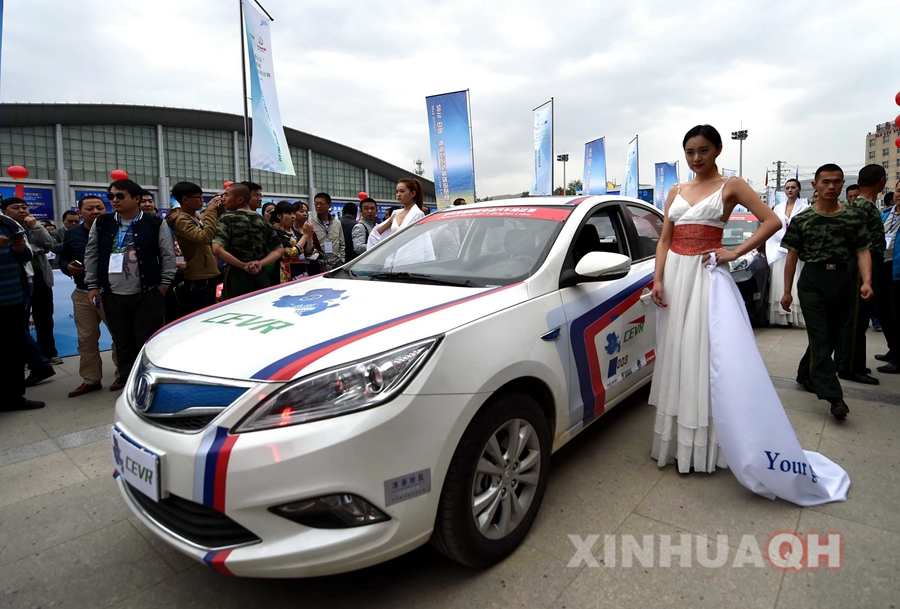 环青海湖国际电动汽车挑战赛进入第二天