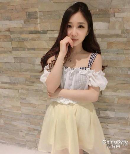 LPL英雄联盟职业联赛 女主播私照曝光