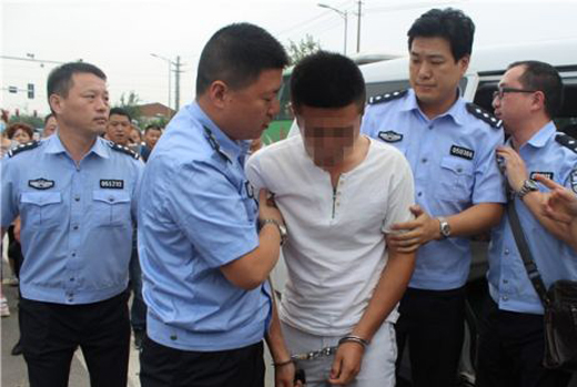 菱溪湖<em>女尸</em>案告破 因口角男子<em>掐死</em>女友后掩埋