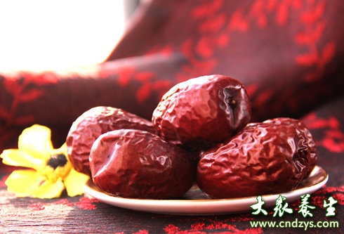 经常吃枣可改善三高病症及亚健康状态