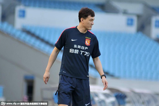 郝伟亮相南京奥体 正式担任恒大预备队主帅