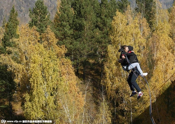 虐!全球情侣作死秀恩爱 誓言虐死单身狗(组图)