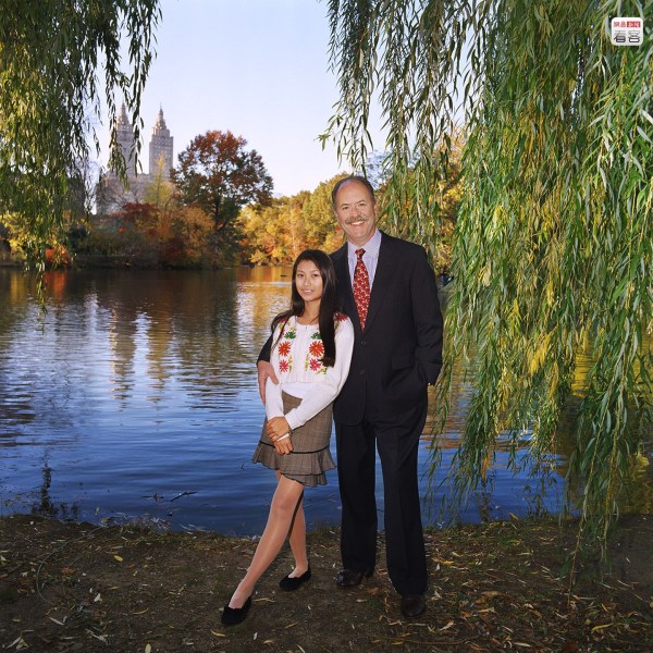 计划生育政策下被遗弃的女孩与美国养父