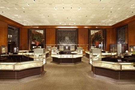 陕西43名游客被关珠宝店3小时 旅行社称:是导