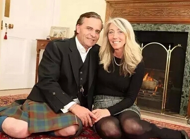 <em>空姐卖家产找真爱</em>嫁入豪门 网友评论:虐死单身