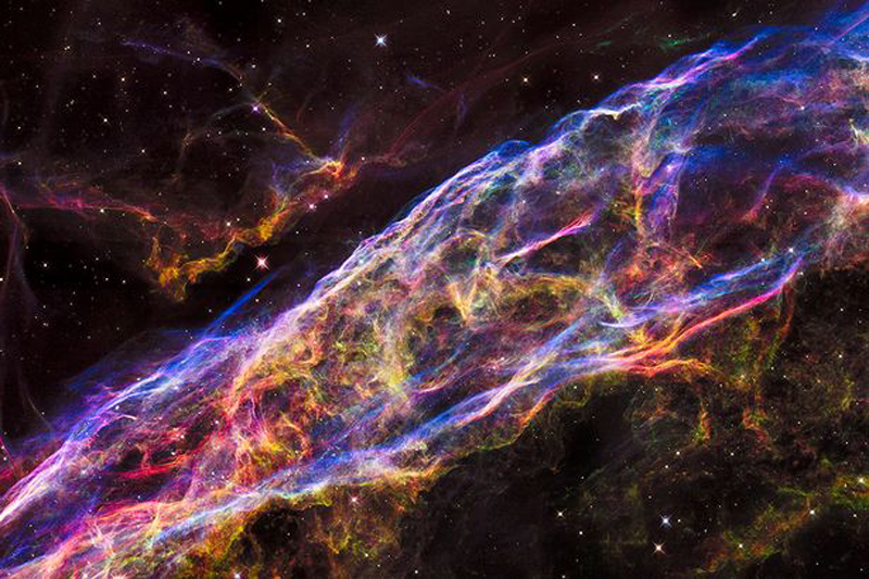 面纱星云近照震撼回放8000年前超新星大爆炸