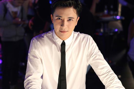 薛之谦被曝离婚净身出户? 网友还没搞明白发生