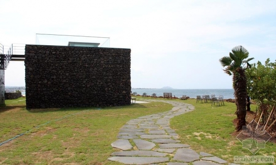 GD权志龙开的咖啡店 装修风格艺术气息浓厚