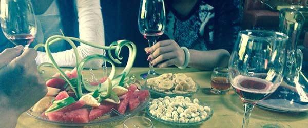  丽江查处酒托事件  网友:国内旅游业这是怎么了