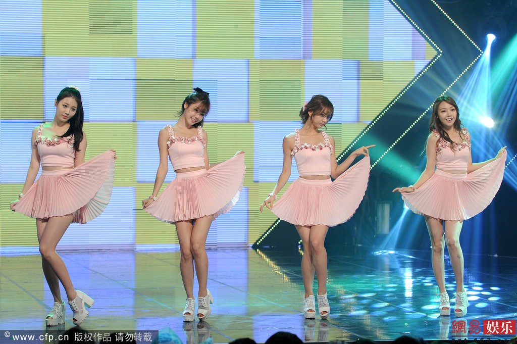 韩女团EXID否认已签约王思聪 性感的造型引围