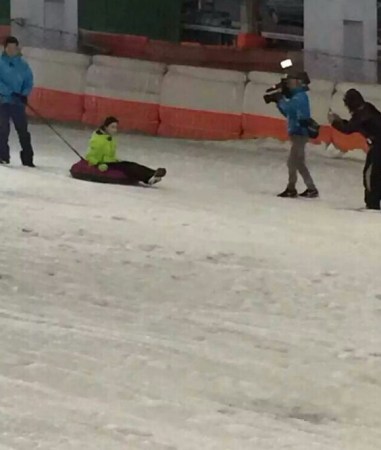 金星力挺杨幂:脚一点不臭 很努力很认真