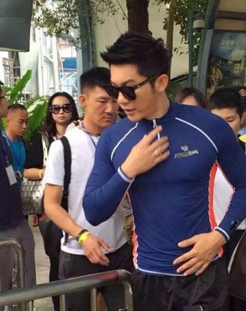 金星力挺杨幂:脚一点不臭 很努力很认真