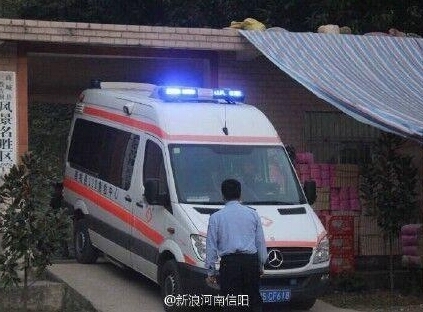  三轮侧翻致7死  3人受伤现场惨烈驾驶员当场死