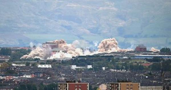 惊心动魄!历时7秒 6栋楼被同时炸毁  曾是欧洲最