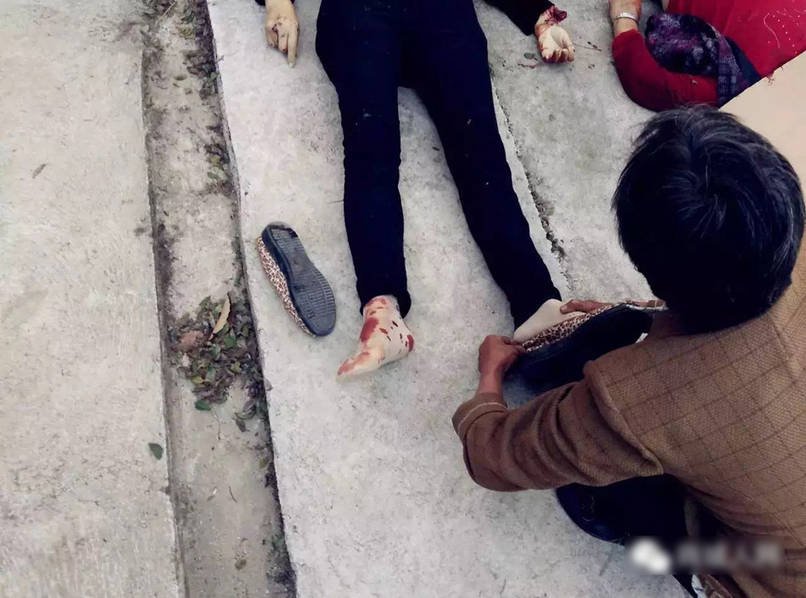 村民 烧香求平安  下山 遇车祸 致7死3伤(组图)