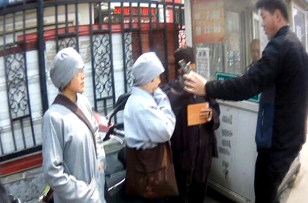  假尼姑和尚行骗 专吓老人 诈骗金额不大被法制