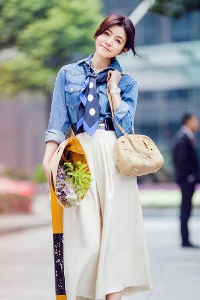 陈妍希被求婚成功 网友:2克拉的钻戒俘获了小