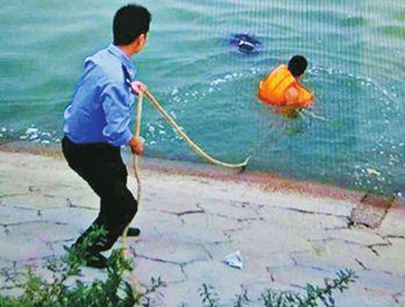 女子溺水男友离开不幸身亡 南京警方展开调查